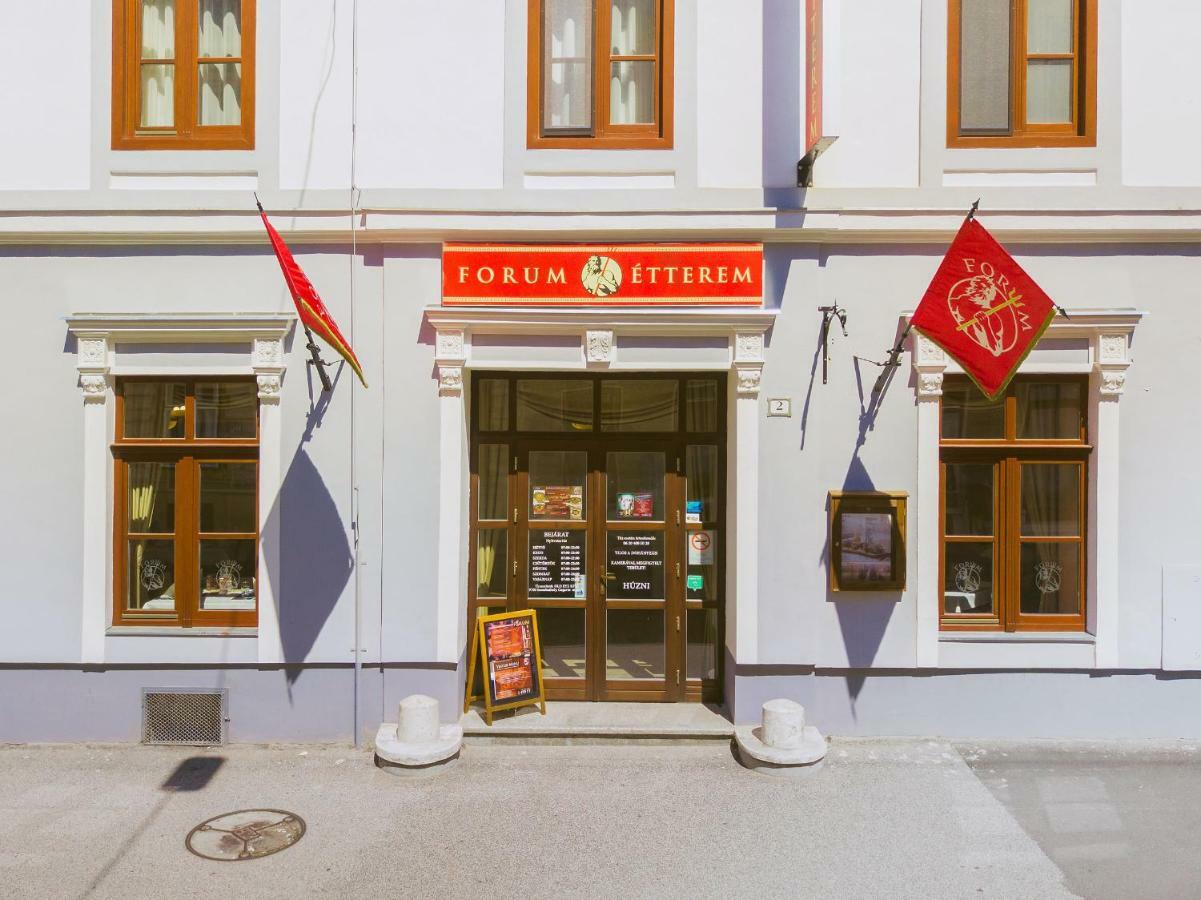 Forum Hotel Szombathely Exterior photo